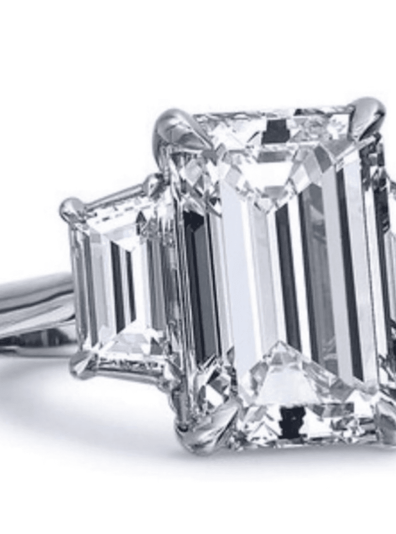 Emerald Cut Diamond Rings