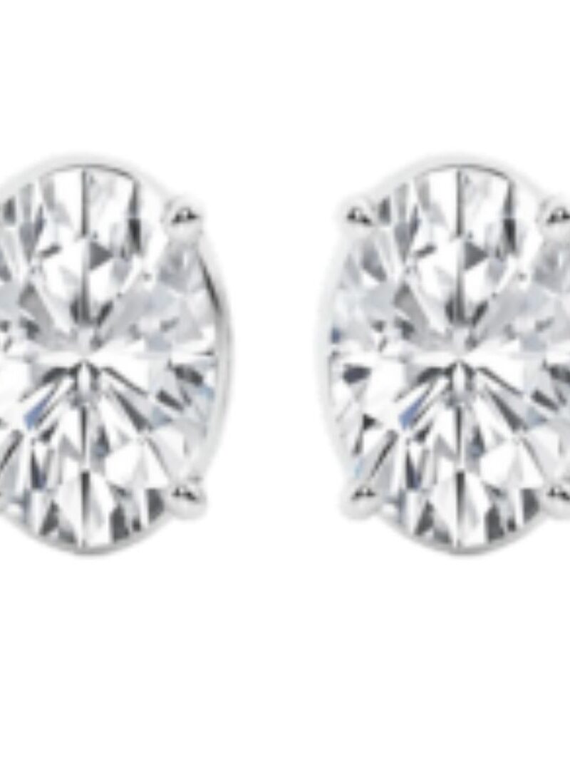 OVAL DIAMOND STUDS EARRINGS
